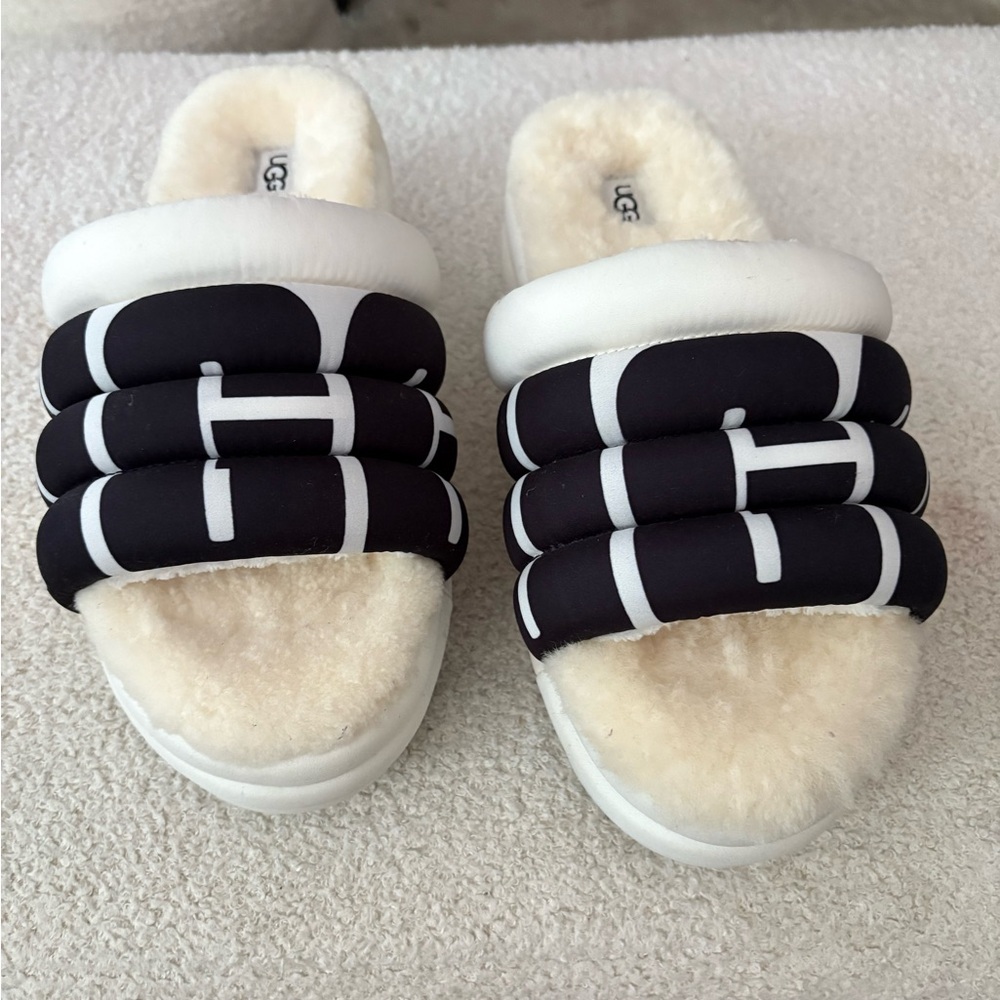 Ugg maxi slide logo quilted puff platform slipper sandals white black